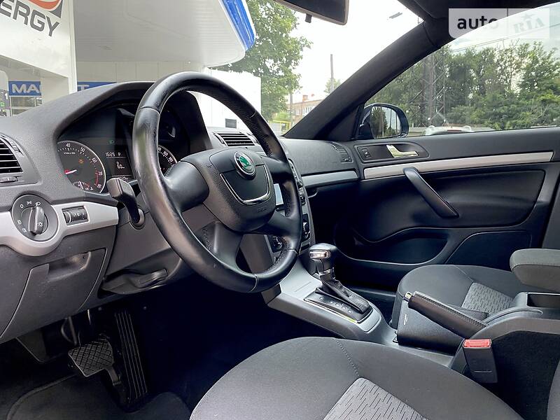 Седан Skoda Octavia 2012 в Дніпрі