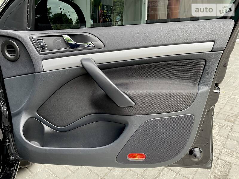 Седан Skoda Octavia 2012 в Дніпрі