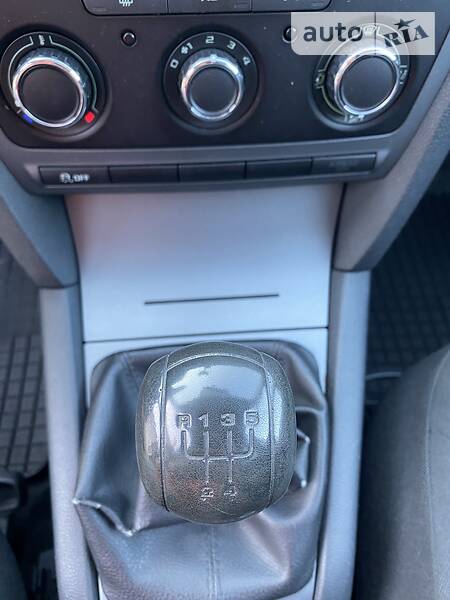 Седан Skoda Octavia 2012 в Луцьку