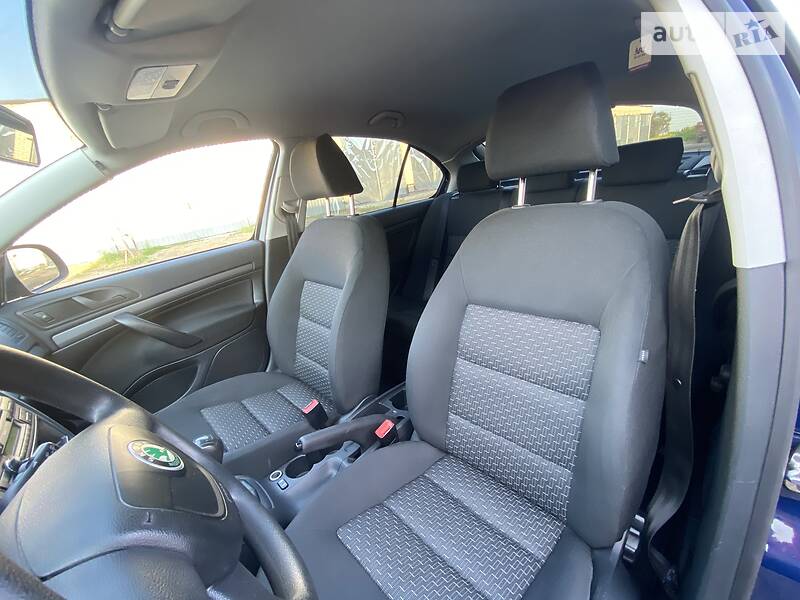 Седан Skoda Octavia 2012 в Луцьку