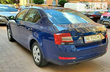 Седан Skoda Octavia 2013 в 