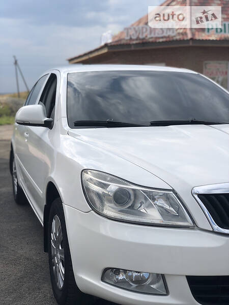 Ліфтбек Skoda Octavia 2012 в Ізюмі