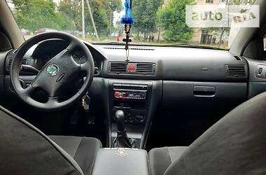 Седан Skoda Octavia 2006 в Овруче