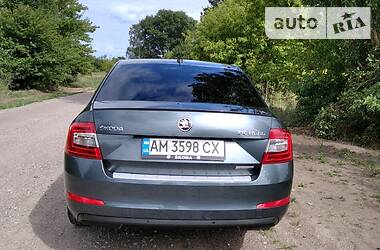 Седан Skoda Octavia 2014 в Киеве