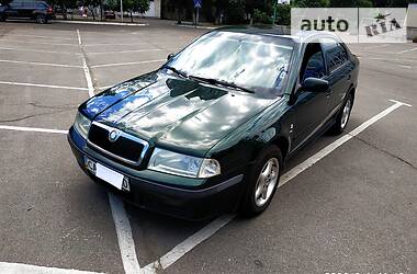 Хэтчбек Skoda Octavia 2001 в Черкассах