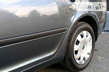 Седан Skoda Octavia 2008 в 