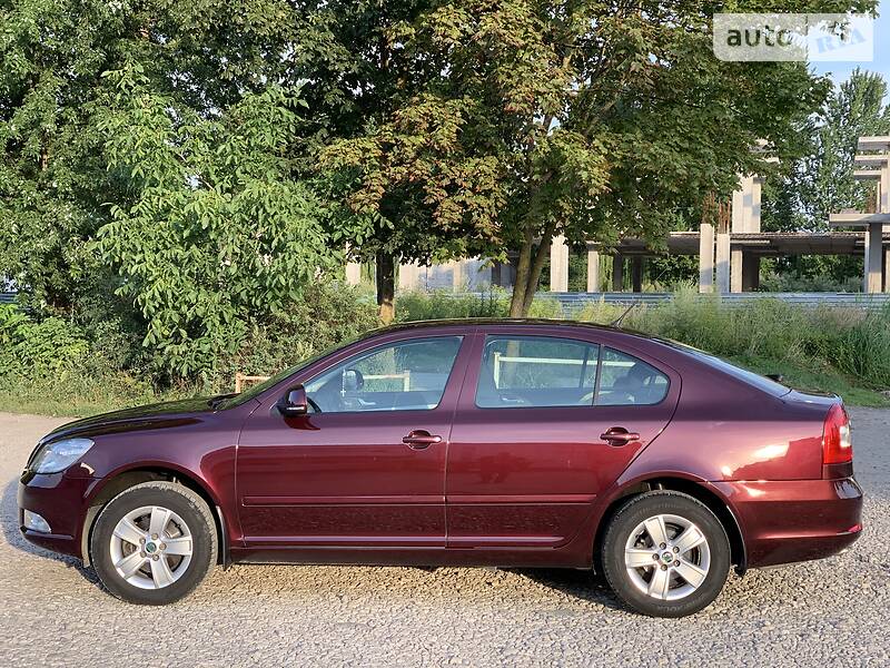 Ліфтбек Skoda Octavia 2010 в Тернополі фото 3 Ліфтбек Skoda Octavia 2010 в Тернополі