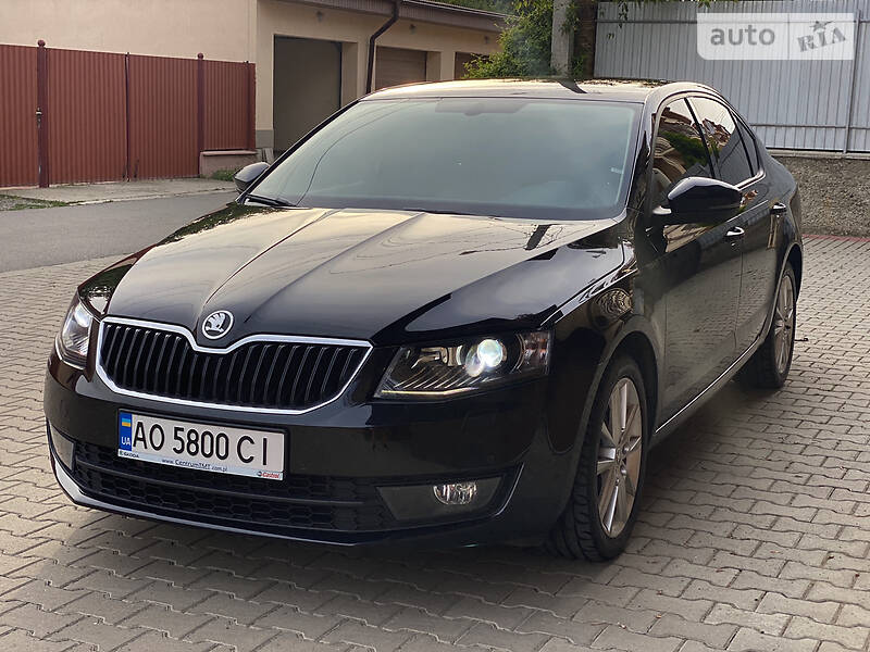 Седан Skoda Octavia 2015 в Ужгороде