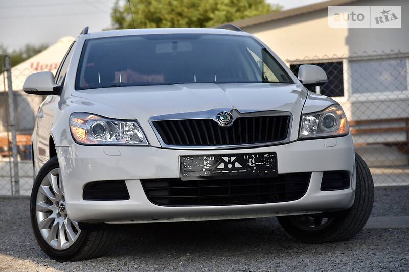 Універсал Skoda Octavia 2011 в Дрогобичі