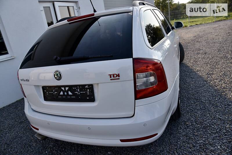 Універсал Skoda Octavia 2011 в Дрогобичі