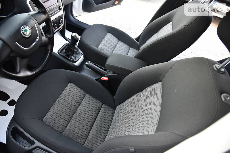 Універсал Skoda Octavia 2011 в Дрогобичі