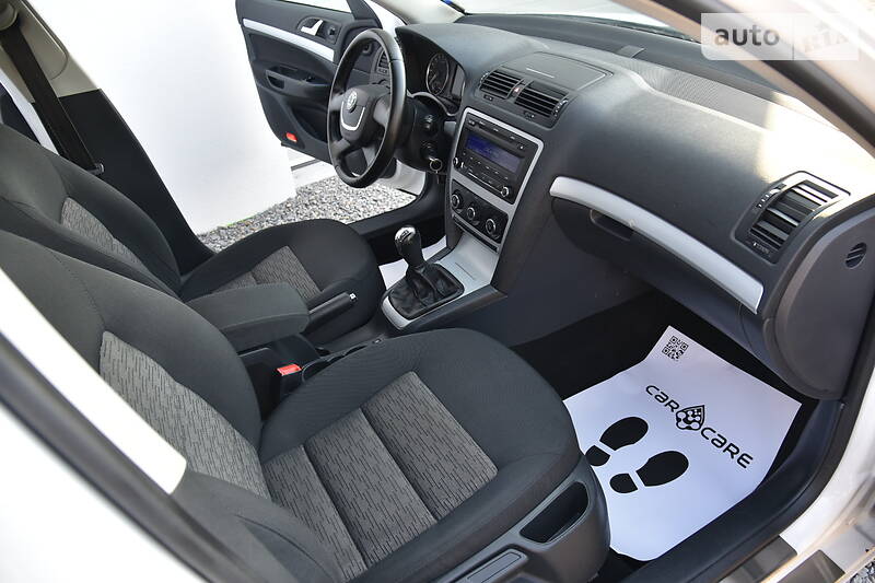Універсал Skoda Octavia 2011 в Дрогобичі
