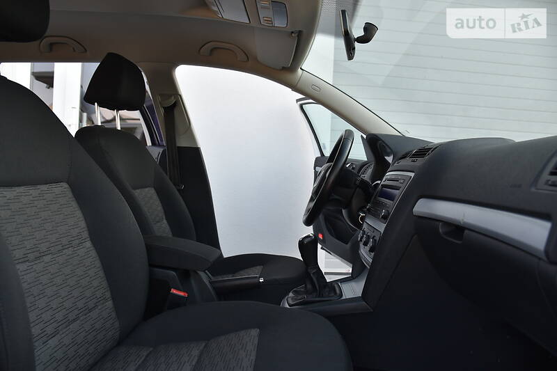 Універсал Skoda Octavia 2011 в Дрогобичі