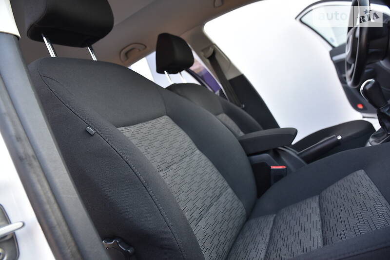 Універсал Skoda Octavia 2011 в Дрогобичі