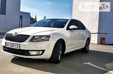 Седан Skoda Octavia 2013 в Ужгороде