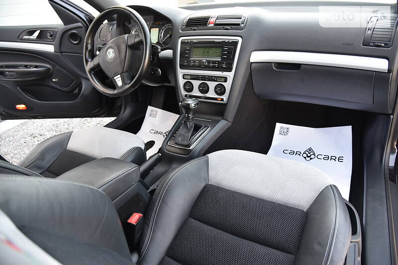 Седан Skoda Octavia 2009 в Дрогобичі