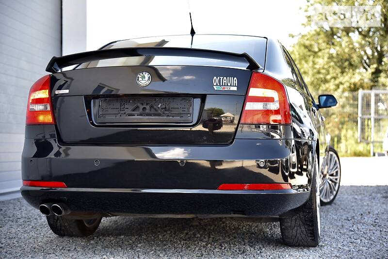 Седан Skoda Octavia 2009 в Дрогобичі