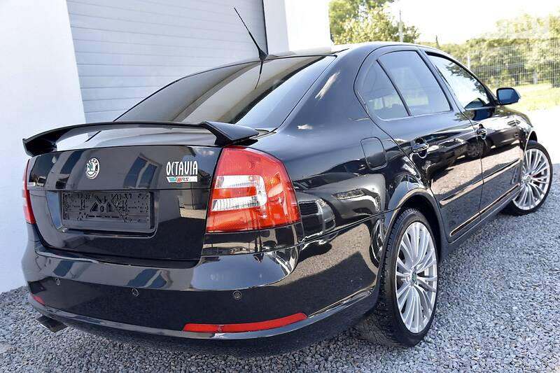 Седан Skoda Octavia 2009 в Дрогобичі