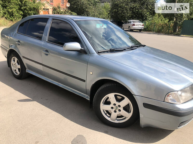 Хэтчбек Skoda Octavia 2002 в Крыжополе