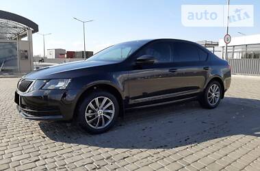 Седан Skoda Octavia 2019 в Мукачево