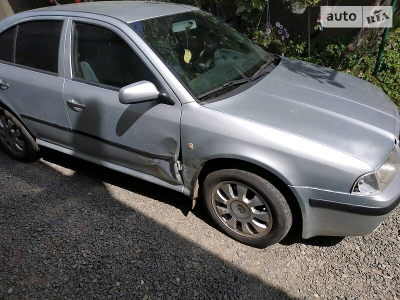 Ліфтбек Skoda Octavia 2003 в 