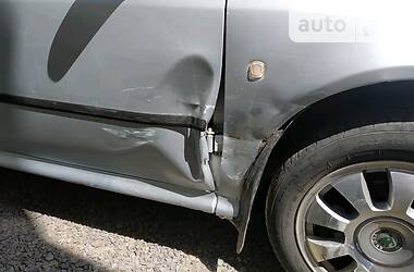 Ліфтбек Skoda Octavia 2003 в 
