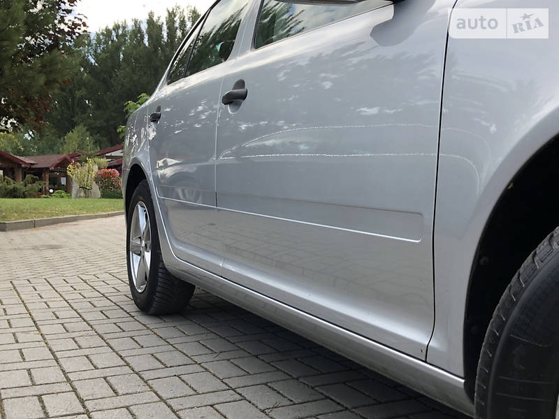 Седан Skoda Octavia 2009 в Дрогобичі