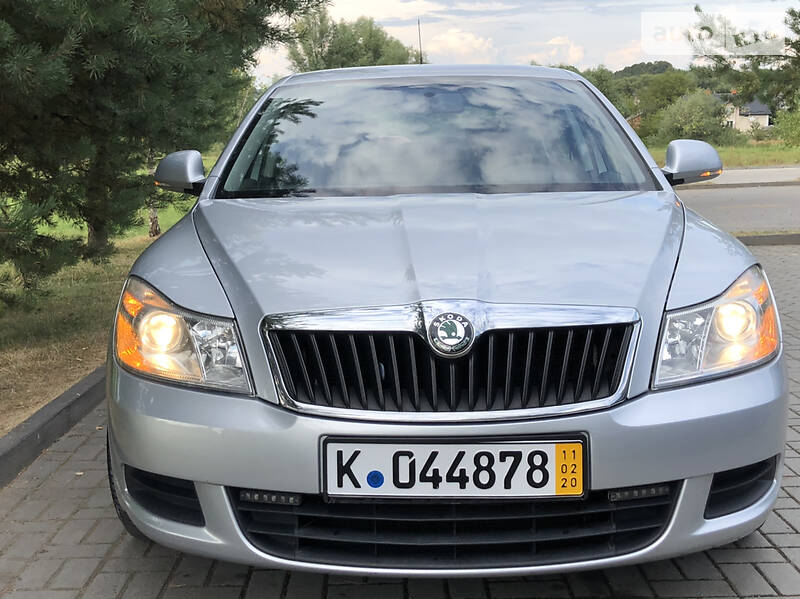 Седан Skoda Octavia 2009 в Дрогобичі