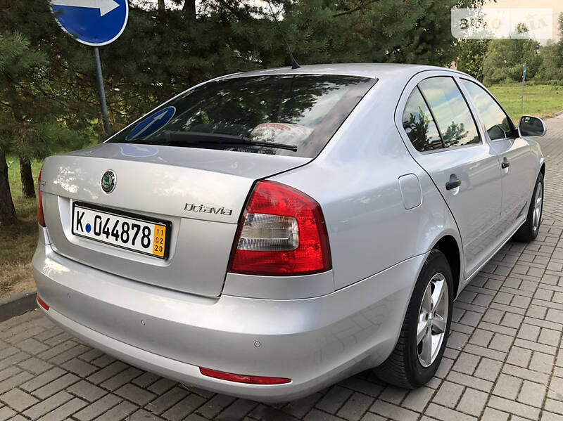 Седан Skoda Octavia 2009 в Дрогобичі