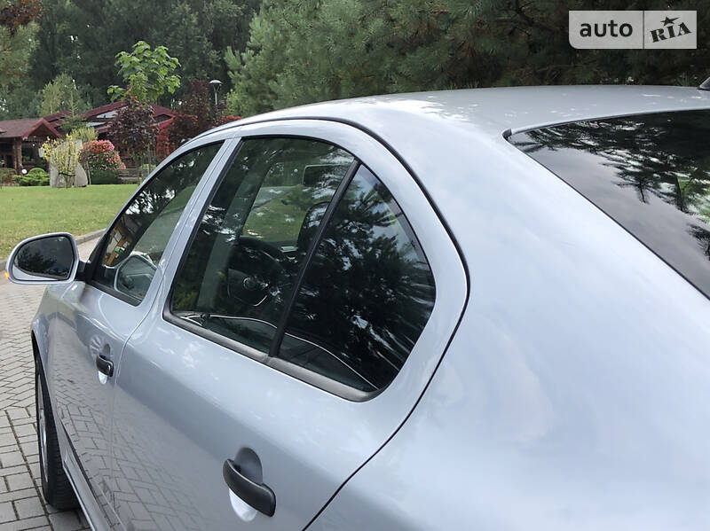 Седан Skoda Octavia 2009 в Дрогобичі