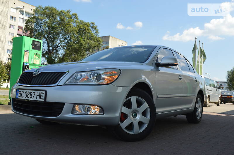 Седан Skoda Octavia 2011 в Дрогобичі