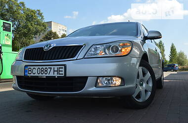 Седан Skoda Octavia 2011 в 