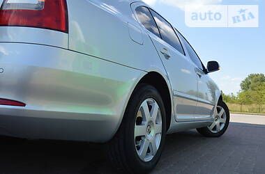 Седан Skoda Octavia 2011 в 