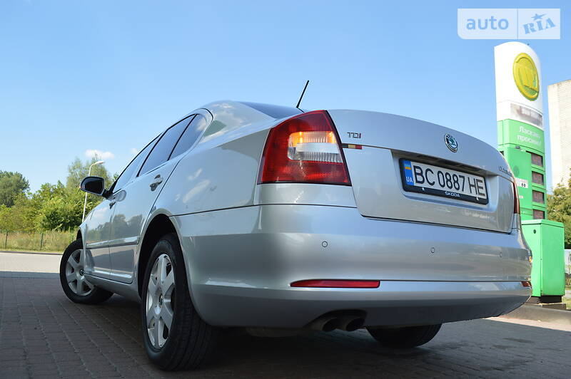 Седан Skoda Octavia 2011 в Дрогобичі