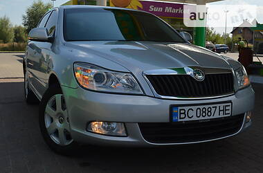 Седан Skoda Octavia 2011 в 