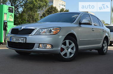 Седан Skoda Octavia 2011 в 