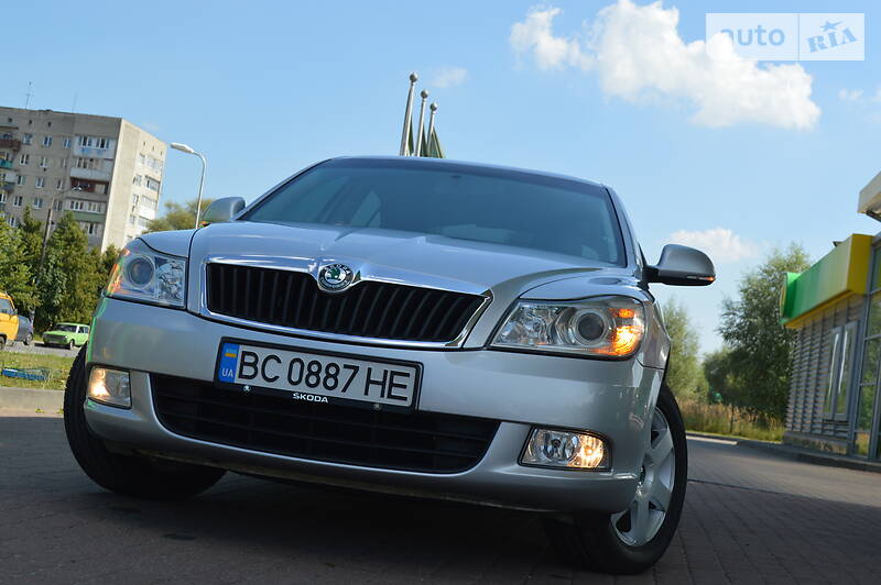 Седан Skoda Octavia 2011 в Дрогобичі