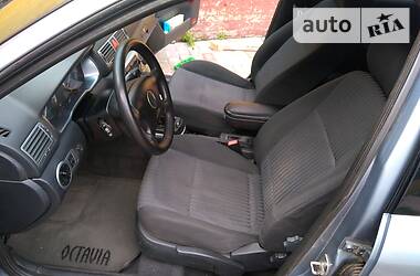 Універсал Skoda Octavia 2004 в 