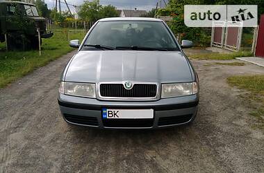 Хэтчбек Skoda Octavia 2002 в Костополе