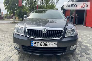 Универсал Skoda Octavia 2012 в Черновцах