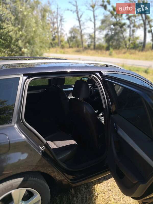 Универсал Skoda Octavia 2013 в Лохвице