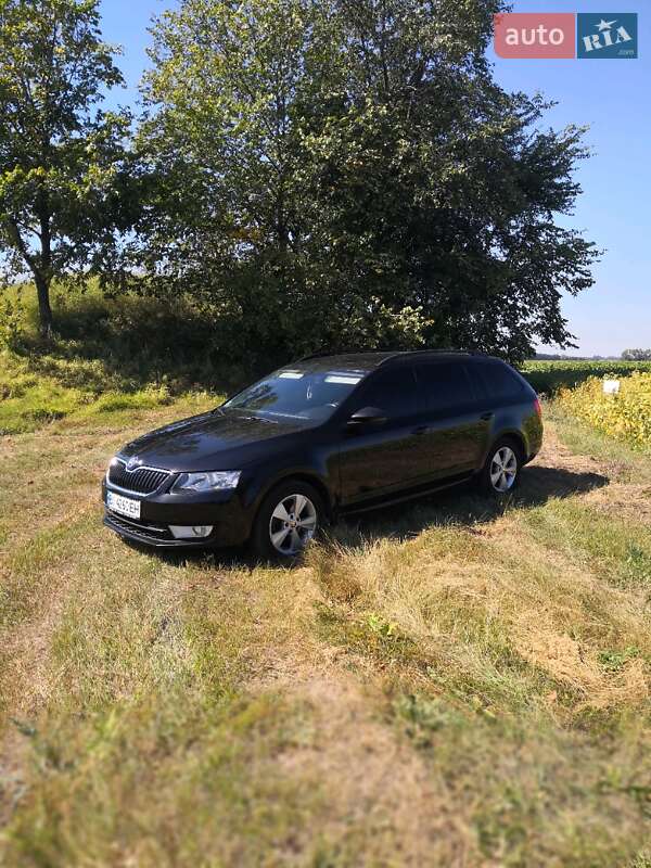Универсал Skoda Octavia 2013 в Лохвице