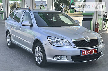 Універсал Skoda Octavia 2011 в 