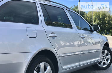 Універсал Skoda Octavia 2011 в 