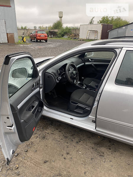 Універсал Skoda Octavia 2009 в Луцьку