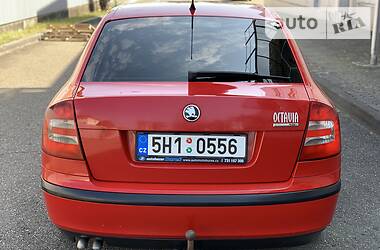 Лифтбек Skoda Octavia 2006 в Иршаве