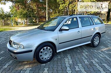 Универсал Skoda Octavia 2010 в Луцке