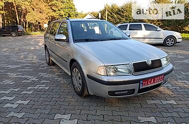 Универсал Skoda Octavia 2010 в Луцке