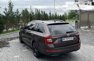 Универсал Skoda Octavia 2013 в Ужгороде