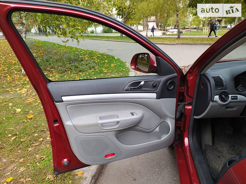 Універсал Skoda Octavia 2009 в Полтаві